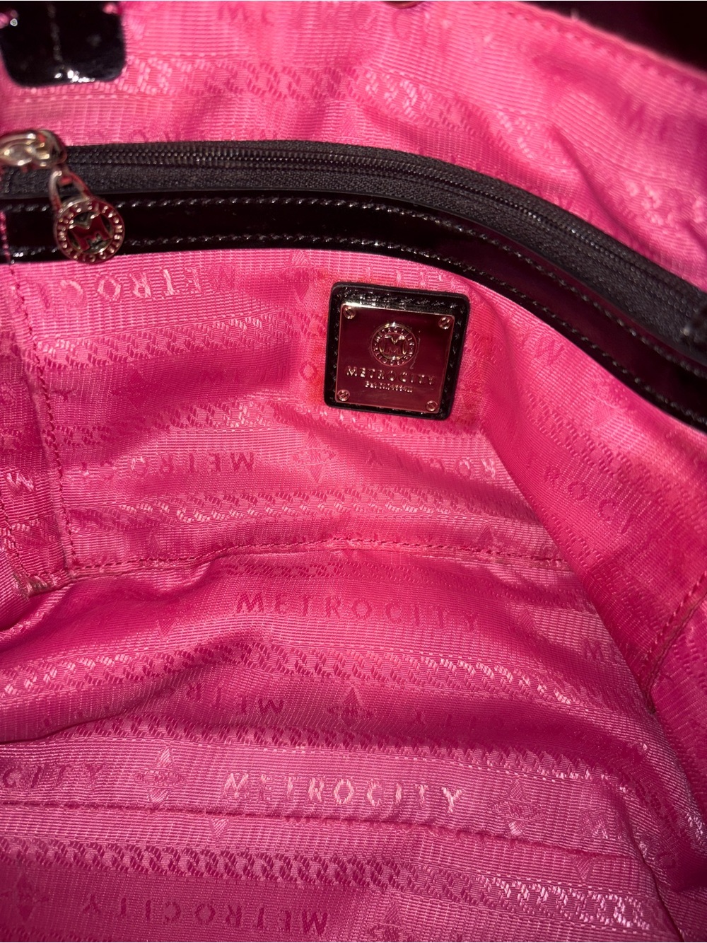 Metrocity with COA - Jual Black Tote with Tassel Charm and Embossed Monogram - Picture 5 of 12